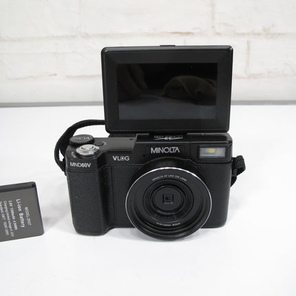 Minolta MND60V 64 MP Autofocus / 4K60FPS Ultra HD VLOG Camera Kit