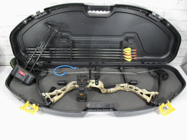 Diamond Infinite Edge 70lb LH Compound Bow Package by Bowtech