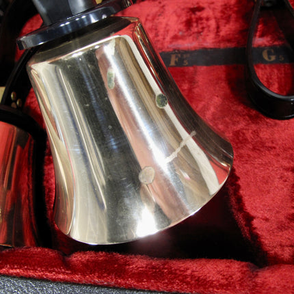 Schulmerich 1st Octave C5 C#5 D5 D#5 E5 F5,F#5 G5 G#5 A5 A#5 B5 Hand Bell Set