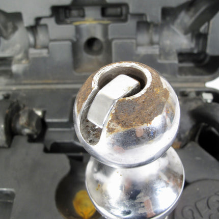 CURT OEM Puck System 2-5/16" Gooseneck Trailer Hitch Ball 30K & Anchor Kit 60618