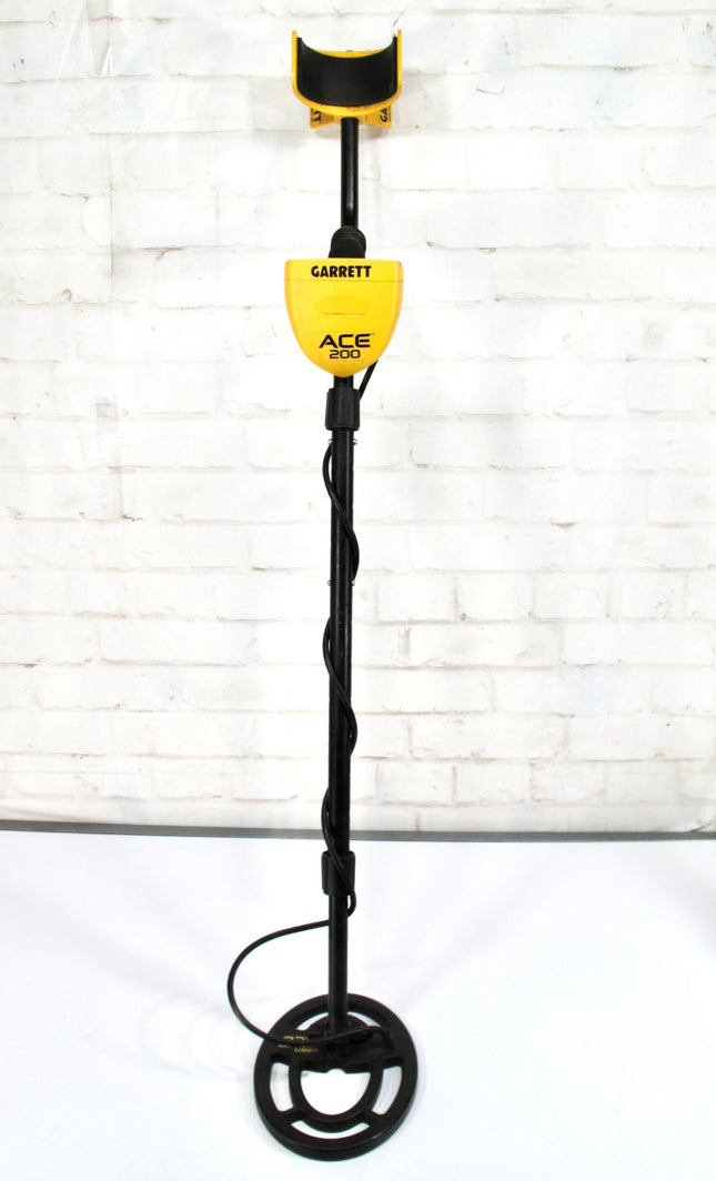 Garrett ACE 200 Metal Detector w/ Waterproof Coil & Digital Target ID