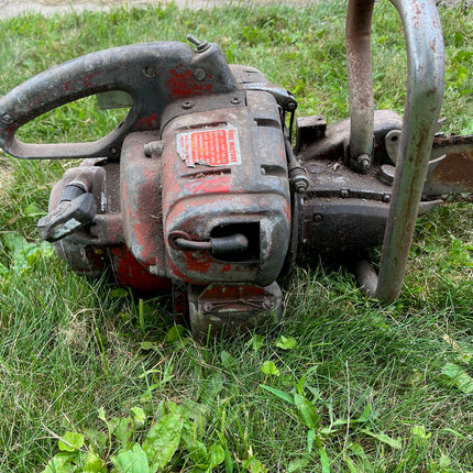 Mall 2MG 1960s 24 Inch Bar  6.45 cu in Heavy Duty Vintage Chainsaw