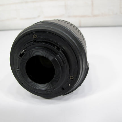 Nikon 18-55mm DX f/3.5-5.6 G VR Aspherical Camera Zoom Lens