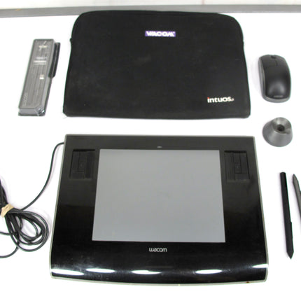 Wacom Intuos 3 Drawing Tablet PTZ-630 w/ Mouse, Pen, and Accessories