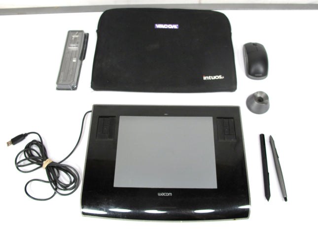 Wacom Intuos 3 Drawing Tablet PTZ-630 w/ Mouse, Pen, and Accessories