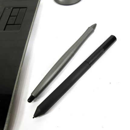 Wacom Intuos 3 Drawing Tablet PTZ-630 w/ Mouse, Pen, and Accessories