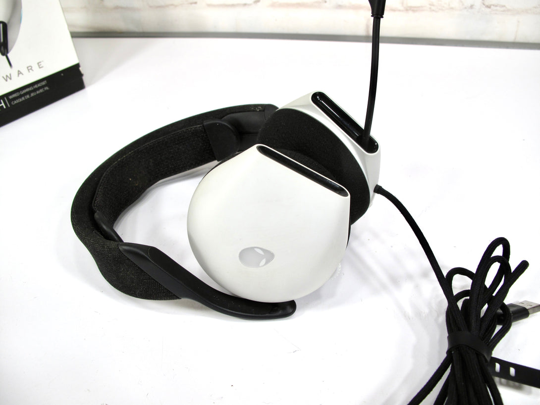 Alienware AW510H Wired Gaming Headset White – ZeereeZ