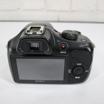 Sony A3000 20.1MP Mirrorless DSLR Digital Camera Body