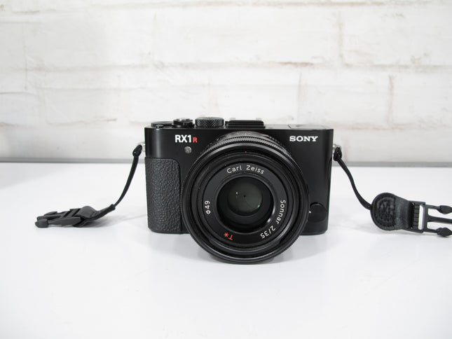 Sony DSC-RX1RM2 RX1RII 42.4MP Digital Camera w/ 35mm f/2 Lens