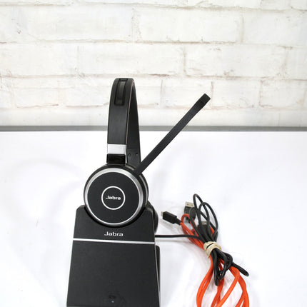 Jabra Evolve 65 UC Wireless Bluetooth Headset + E65 Charging Stand DIV010