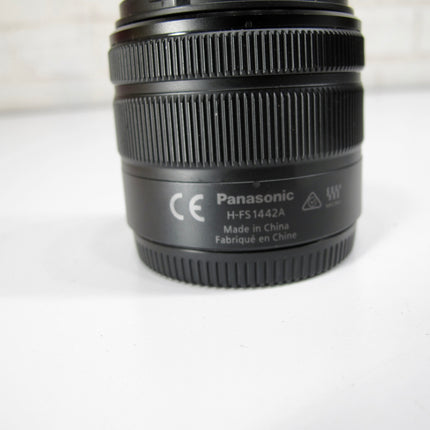 Panasonic Lumix H-FS1442A G Vario 14-42mm f3.5-5.6 II Mega O.I.S. Lens
