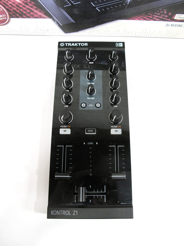 Native Instruments Traktor Kontrol Z1 USB DJ Software Controller Interface