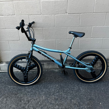 GT Vertigo 2001 Old School Freestyle BMX Trick Bike