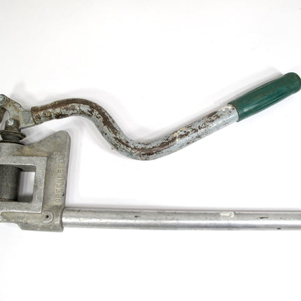Greenlee 710 Metal Stud Punch Knockout Tool 1-11/32" Hole Size