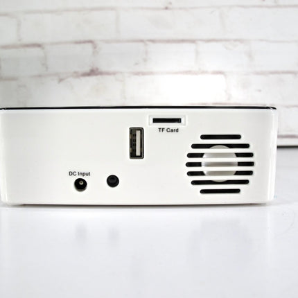 AAXA P6 LED Pico Projector, 600 Lumens,80 - Min Battery, Media Player 1280 x 800 - ZeereeZ
