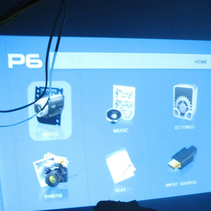 AAXA P6 LED Pico Projector, 600 Lumens,80 - Min Battery, Media Player 1280 x 800 - ZeereeZ