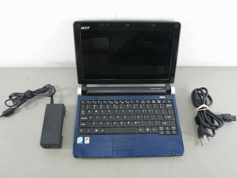 Acer Aspire One KAV60 10.1" Blue Laptop Netbook Intel Atom @ 1.66GHz 1GB 160GB - ZeereeZ