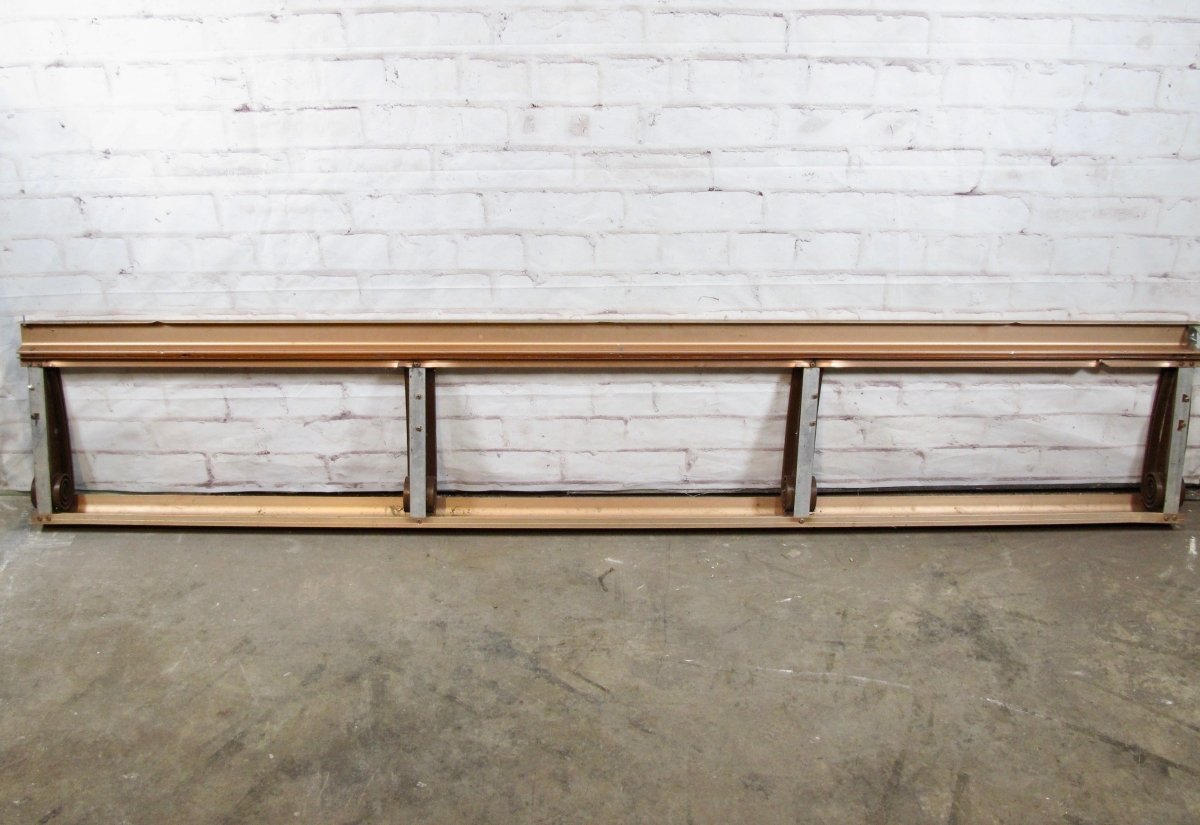 Airstream 70s-80s Upper Tambour Roll Up Door Frame Front Assembly – ZeereeZ