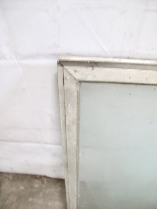 Airstream Front Center Large Double Pane Glass/Glass Window Mid 70s+ - ZeereeZ
