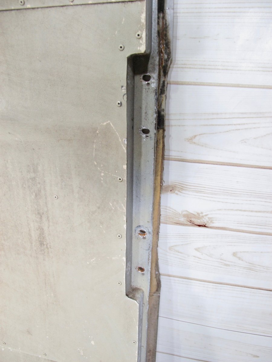 Airstream Original Replacement Single Hinge Camper Entry Door for 1970s Trailers - ZeereeZ