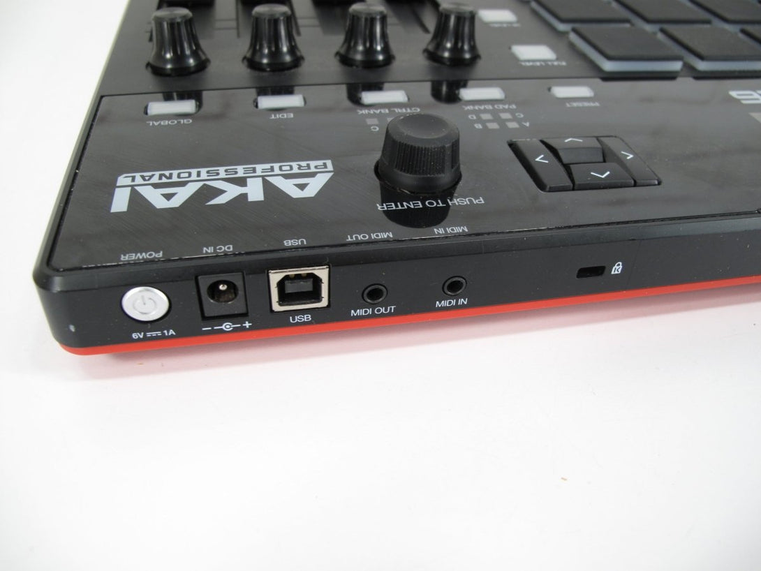 Akai Professional MPD226 16 Pad MIDI MPC Music Production Controller - ZeereeZ