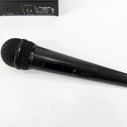AKG Pro Audio WMS40 Mini Vocal Set BD US 45C Wireless Microphone System - ZeereeZ