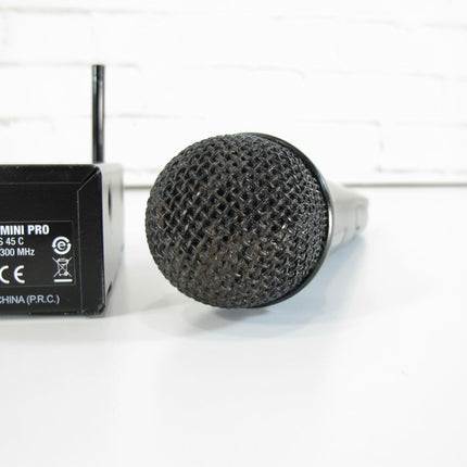 AKG Pro Audio WMS40 Mini Vocal Set BD US 45C Wireless Microphone System - ZeereeZ