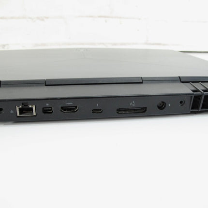 Alienware R3 i5 - 7300HQ 2.50GHz 16GB 1TB Win 10 GTX1060 Notebook - ZeereeZ