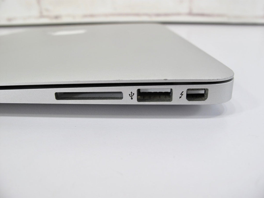 Apple MacBook Air Laptop Core i5 1.8GHz 8GB RAM 128GB SSD 13" Notebook Computer - ZeereeZ