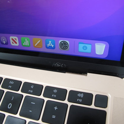 Apple Macbook Air Rose Gold 1.6GHz i5 8GB 256GB SSD Monterey - ZeereeZ