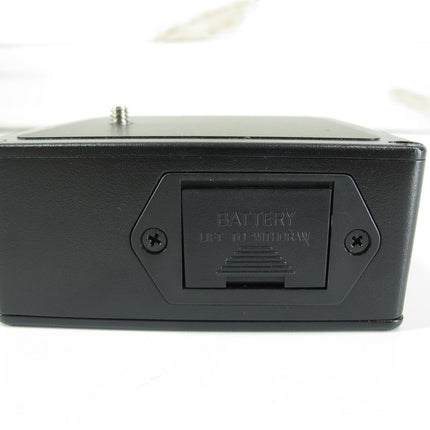 Beachtek DXA - SLR Active Audio Adapter with Preamplifiers and Phantom Power - ZeereeZ