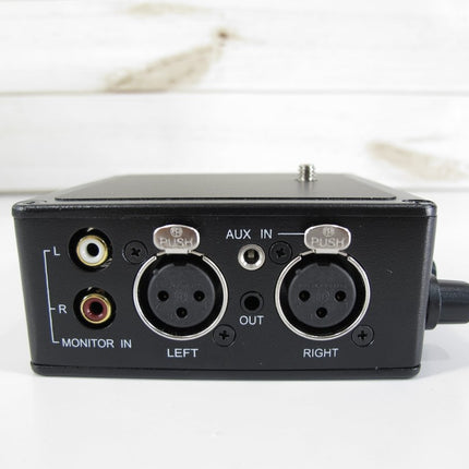 Beachtek DXA - SLR Active Audio Adapter with Preamplifiers and Phantom Power - ZeereeZ