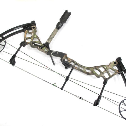 Bear Archery Tremor Compound Bow Right Hand 28" 70# - ZeereeZ