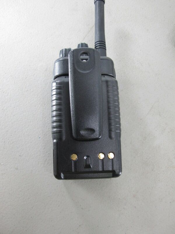 Bearcom Vertex Standard BC95 Commercial Retail 2 Two Way Radio w/ Dock Charger - ZeereeZ