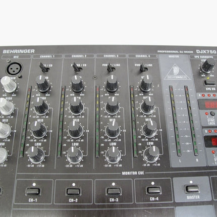 Behringer DJX750 Professional 4 - channel DJ Mixer - ZeereeZ
