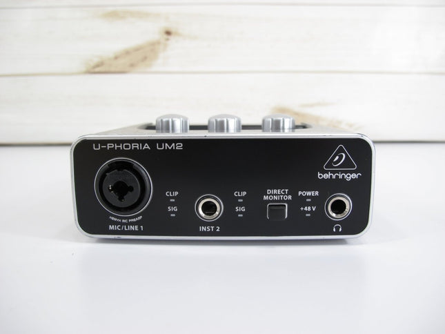 Behringer UM2 Audiophile 2x2 USB Audio Recording Interface w/ Mic Preamplifier - ZeereeZ