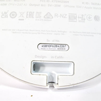 Belkin BOOST↑CHARGE PRO 3 in 1 Wireless Charger with MagSafe 15W - ZeereeZ