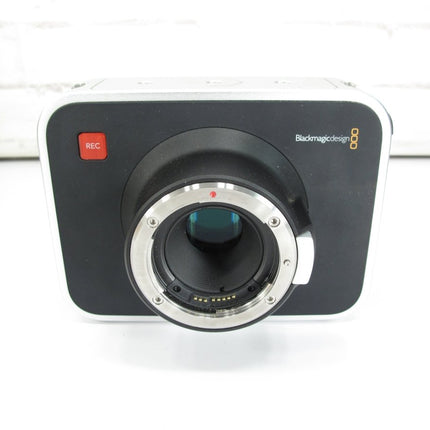 Black Magic Cinema Movie Camera 2.5K EF Mount with 3 Lenses - ZeereeZ