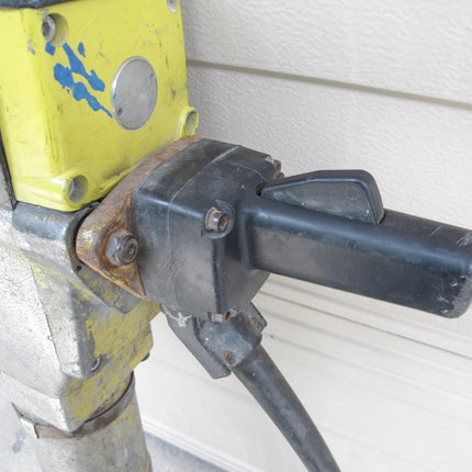 Bosch Brute 0611 304 139 11304 Electric Demolition Jack Hammer w/ Bit Jackhammer - ZeereeZ