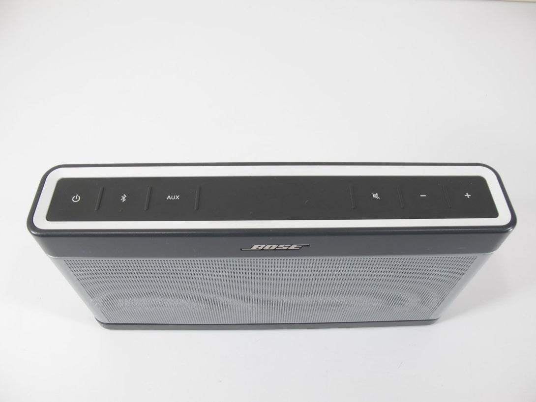 Bose SoundLink III Portable Wireless Bluetooth Speaker System - ZeereeZ