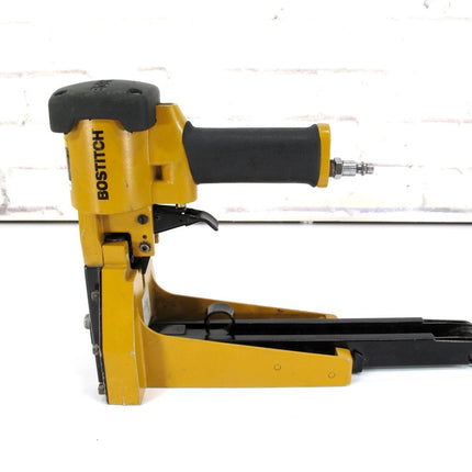 Bostitch DS - 3219 Pneumatic Stick Carton Stapler 1 - 1/4" - 6154093 - ZeereeZ