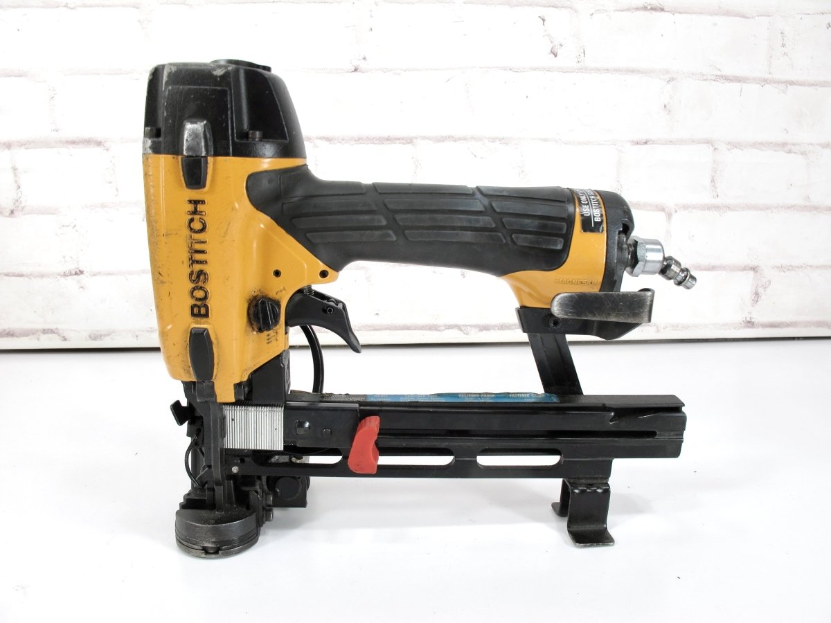 Cap Staples Bostitch SL1838BC 18-Gauge Cap Stapler 5/16” Crown, 3/4” - 1-1/2” – ZeereeZ
