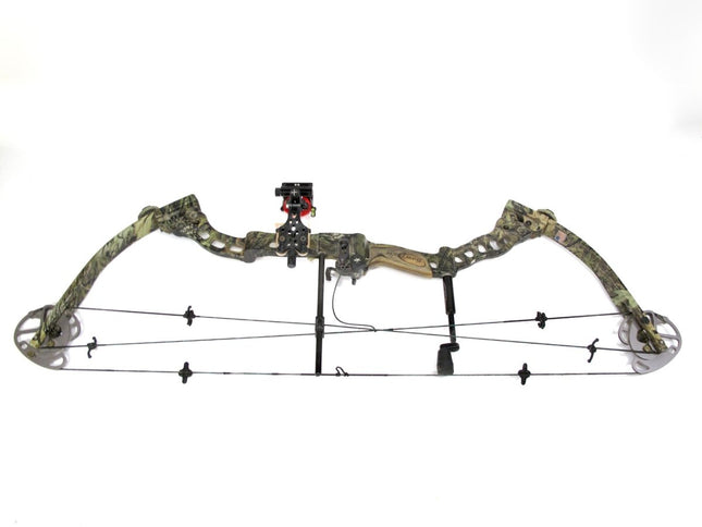 Bowtech Old Glory RH 26 - 32" Draw 40 - 70 LB Camp 307 - 315FPS Compound Bow - ZeereeZ