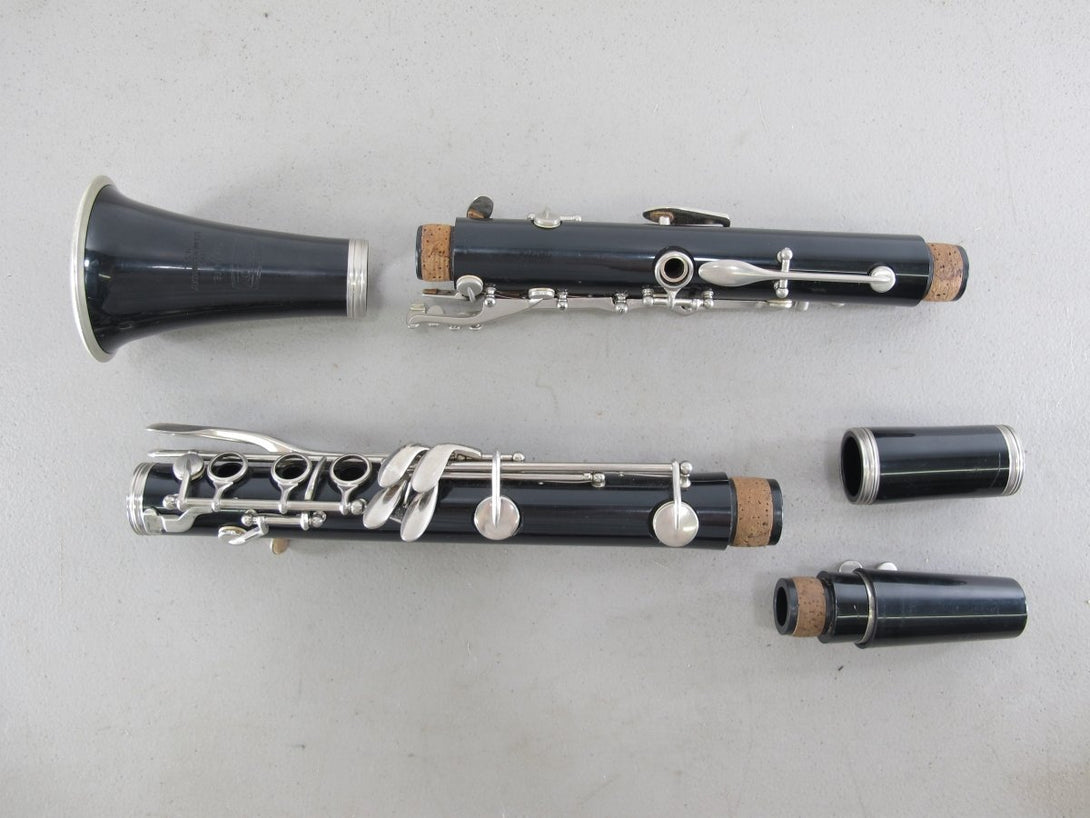 Bundy 557 Student Model Bb Clarinet with Mouthpiece and Case - ZeereeZ