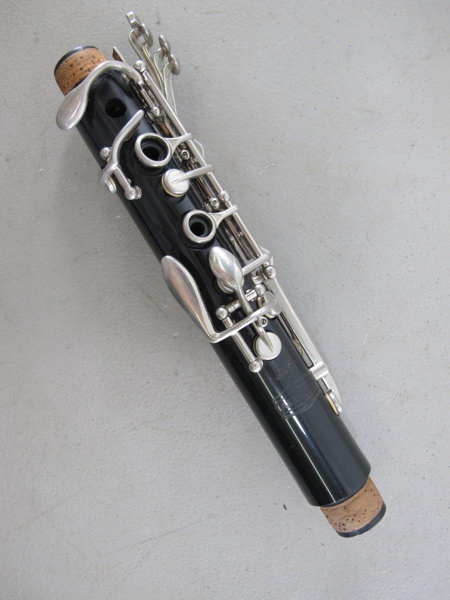 Bundy 557 Student Model Bb Clarinet with Mouthpiece and Case - ZeereeZ