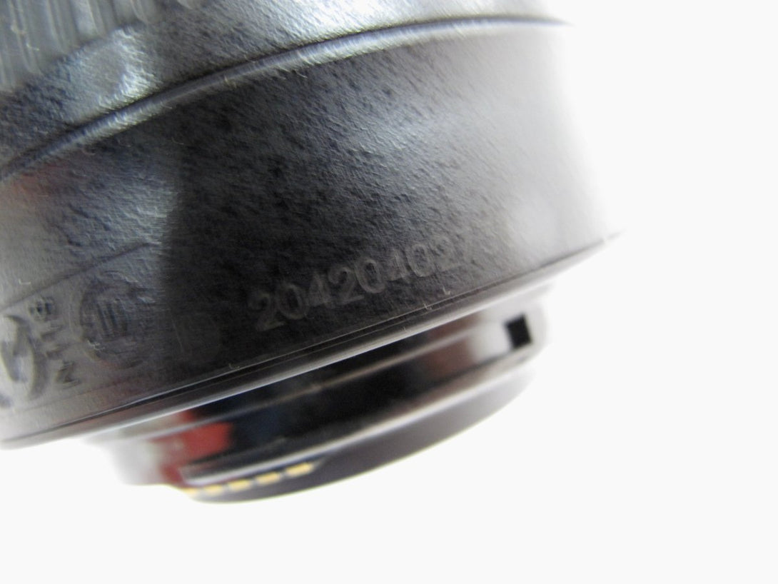 Canon EF - S 18 - 55mm f/3.5 - 5.6 IS Zoom Digital SLR Camera Lens - ZeereeZ