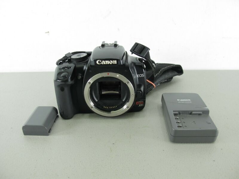 Canon EOS Digital Rebel XTi / EOS 400D 10.1MP Digital SLR Camera Body - ZeereeZ