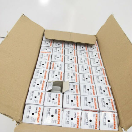 Case of 50 Sylvania Delux CF26DD/E/835/ECO 26w T4 4Pin 3,500K White Compact Bulb - ZeereeZ