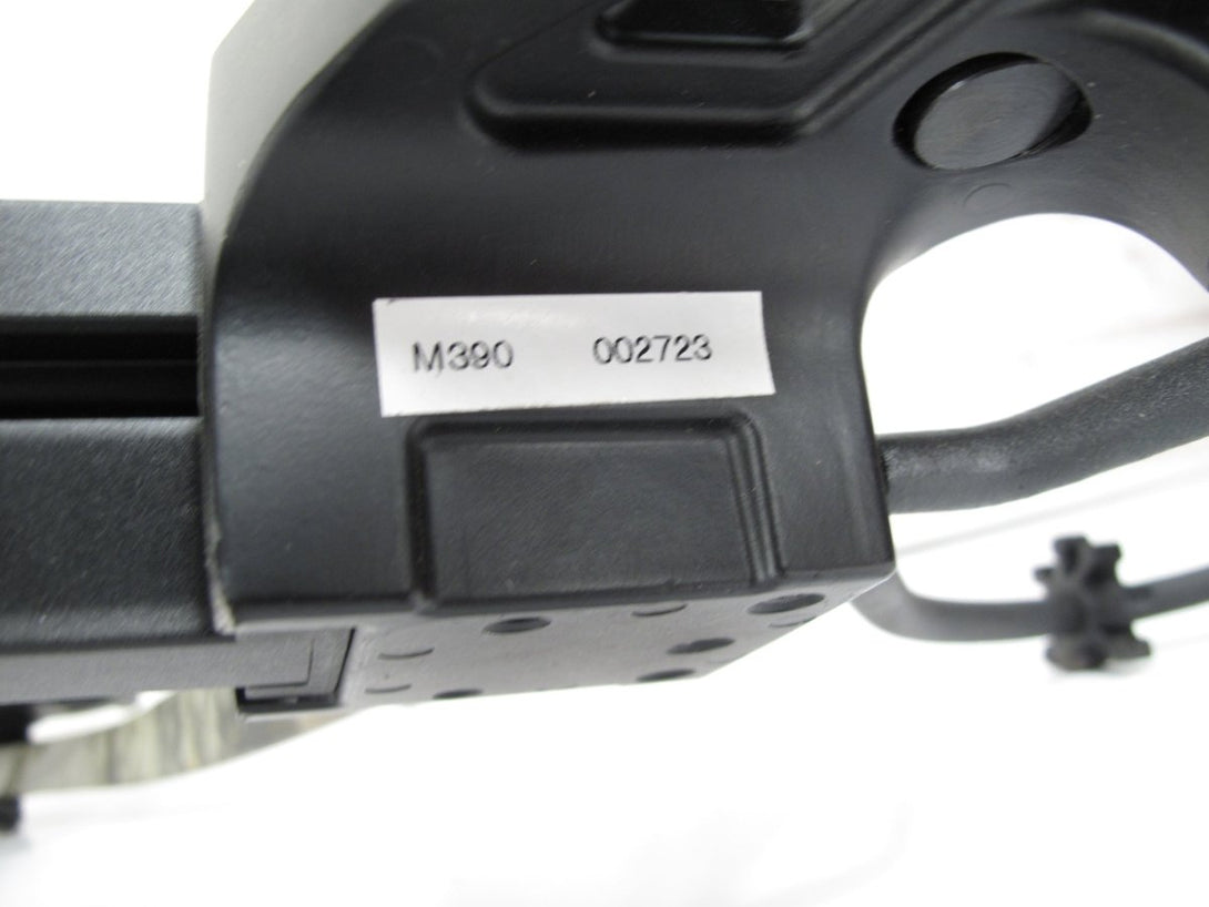 CenterPoint AXCM190FCK Mercenary 390 Compound Crossbow - ZeereeZ