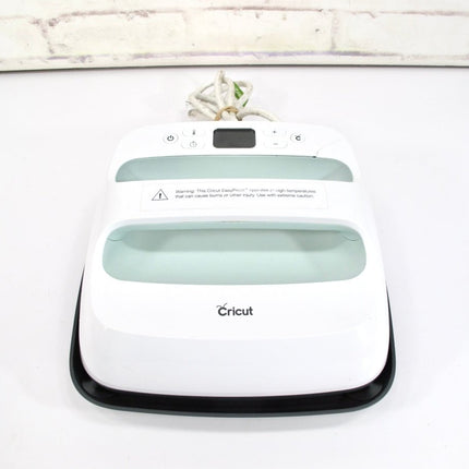 Cricut EasyPress 2 CHP180B2 9x9 Heat Press Machine - ZeereeZ